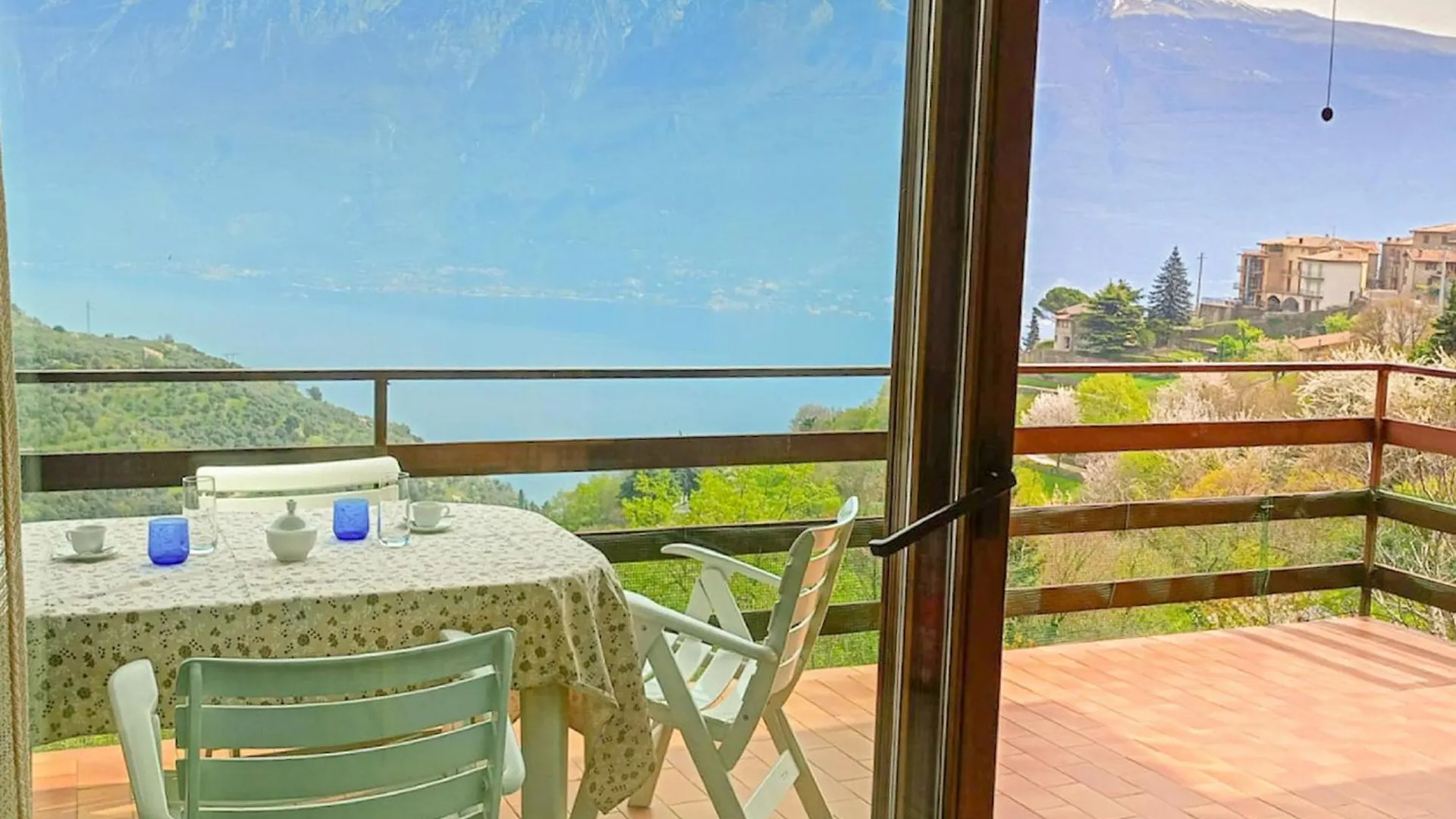Apartment Annarosa Albergo Diffuso Tignale location